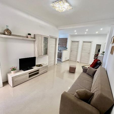 Апартаменти Casa Lollo К'яварі Екстер'єр фото